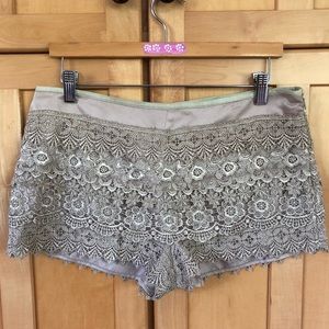 Sans Souci crochet lace Shorts champagne tan Sz L